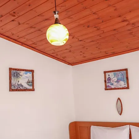 Dolanit E Drurit Apartment Durres