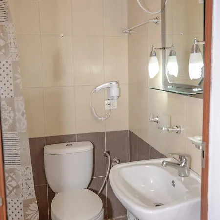 Dolanit E Drurit Apartment *