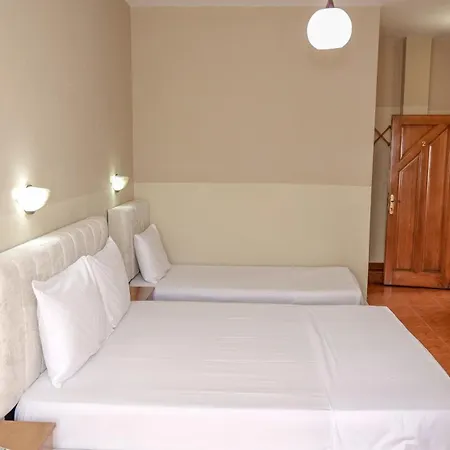 Apartment Dolanit E Drurit