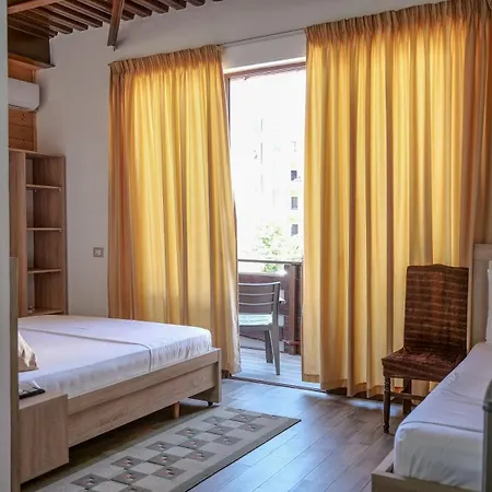 Dolanit E Drurit Apartment *