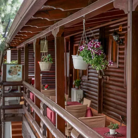 Dolanit E Drurit アパート ドゥラス