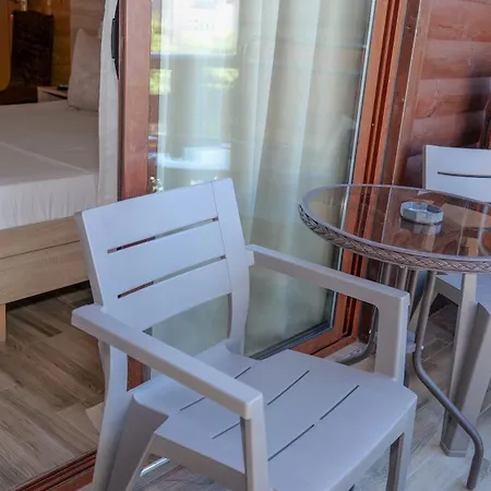 Dolanit E Drurit شقة دراس