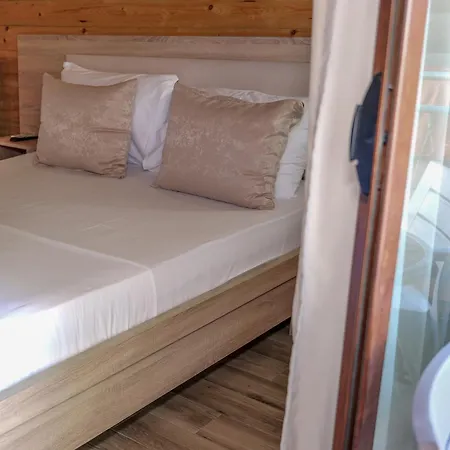 Apartament Dolanit E Drurit