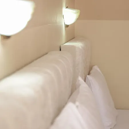 Dolanit E Drurit Apartament *