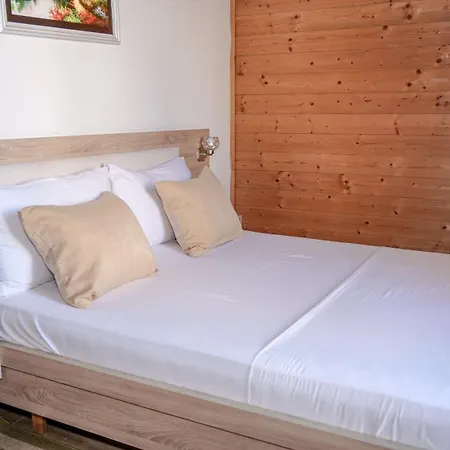 Apartament Dolanit E Drurit