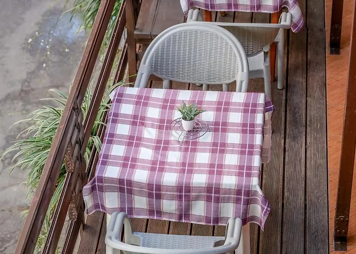 アパート Dolanit E Drurit ドゥラス