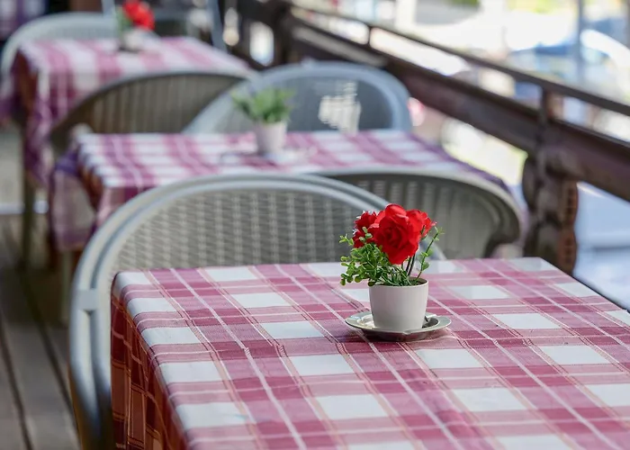 アパート Dolanit E Drurit ドゥラス